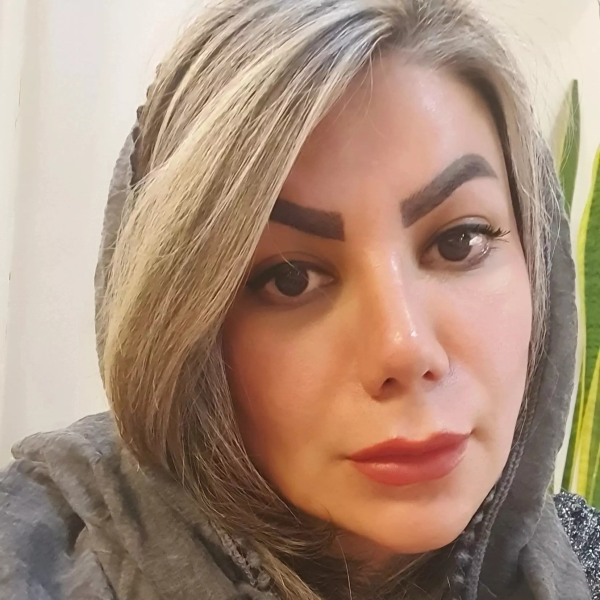 سحر تقی پور